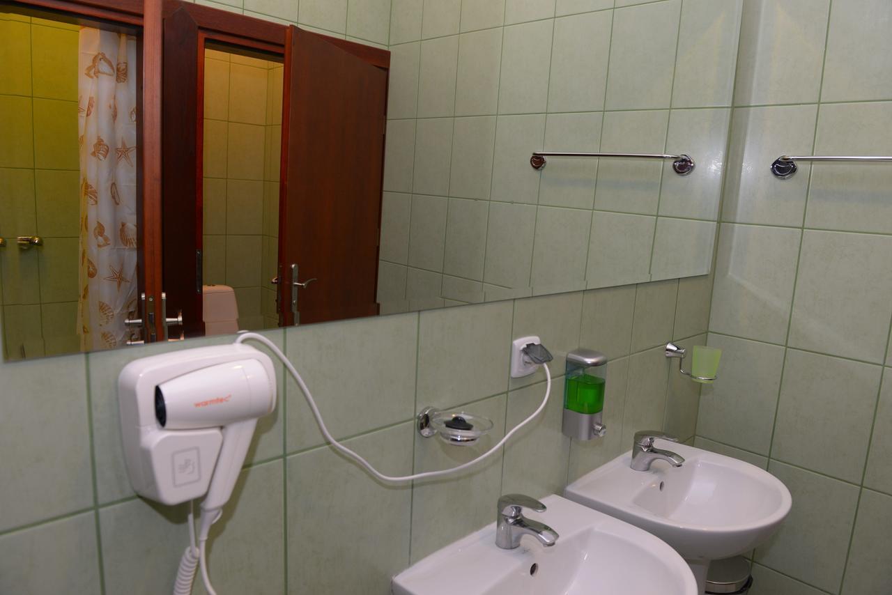 Hotel Pod Debami Terespol Exterior photo